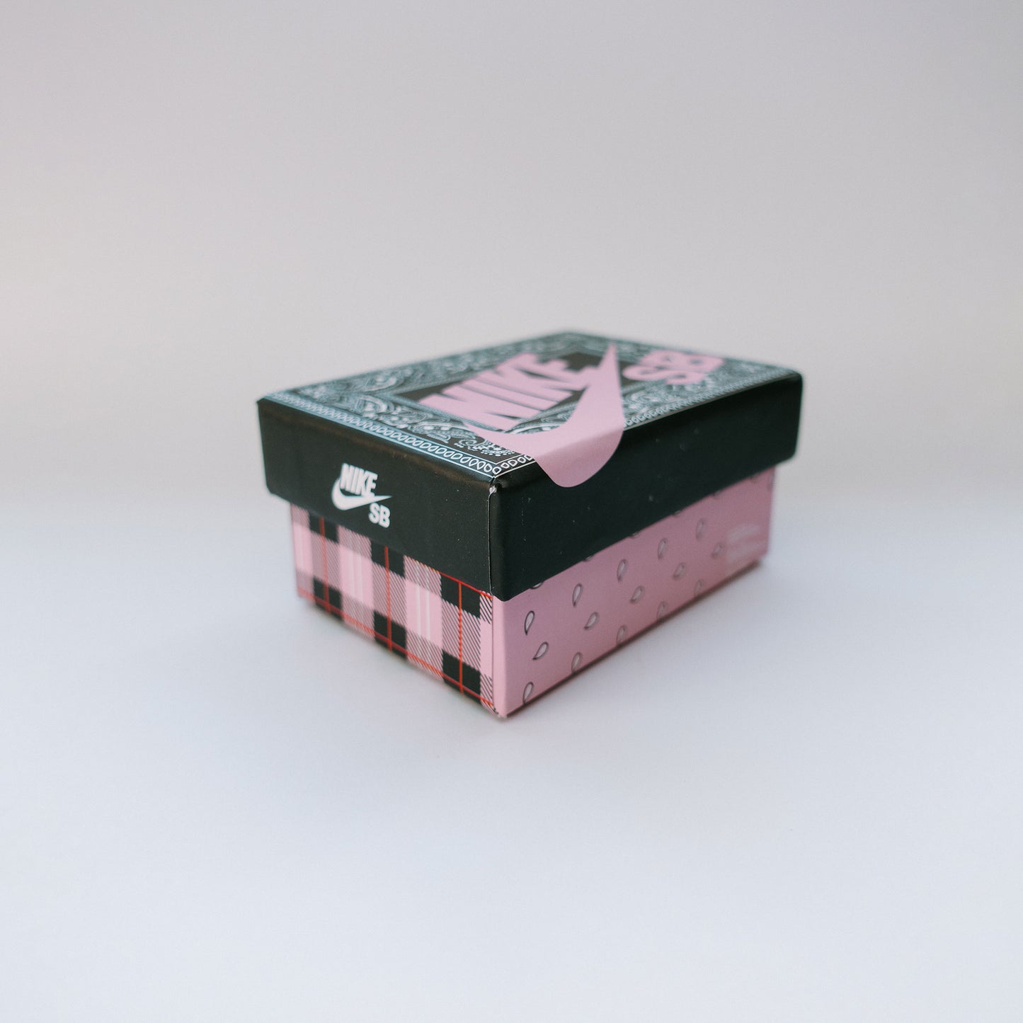 Porta-Chaves BOX - Sapatilha ROSA
